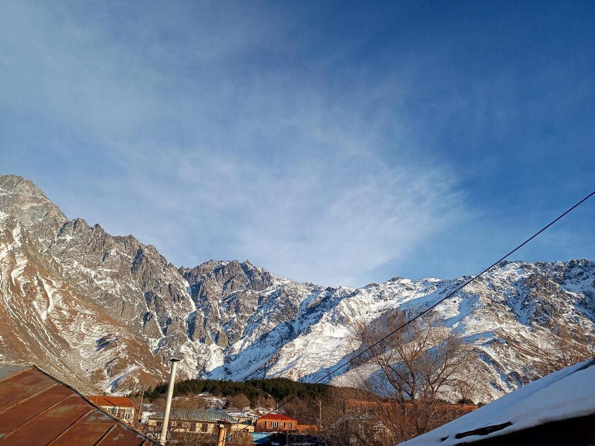 Guest House Sunset Kazbegi Eksteriør billede